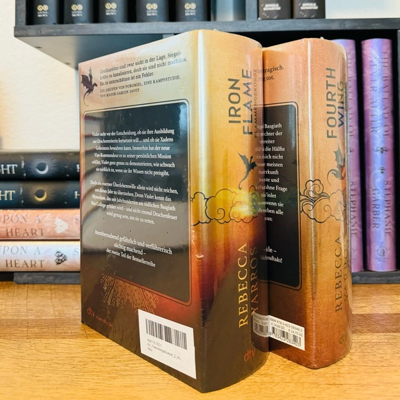 First Edition, First Printing IRON FLAME - GERMAN EDITION by Rebecca Yarros - Picture 5 of 8